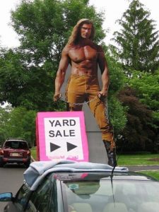 Read more about the article Best Yard Sale Signs Ever